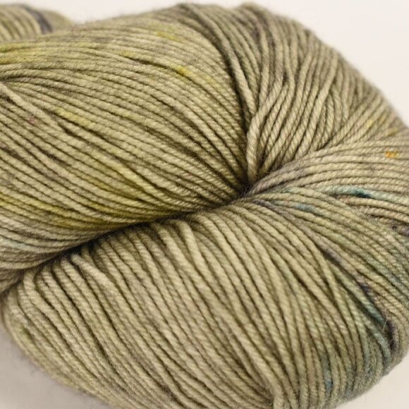 PLUCKY KNITTER Solo Fingering Yarn Merino Mulberry Silk 475 Yards Color Macramé - Picture 2 of 3